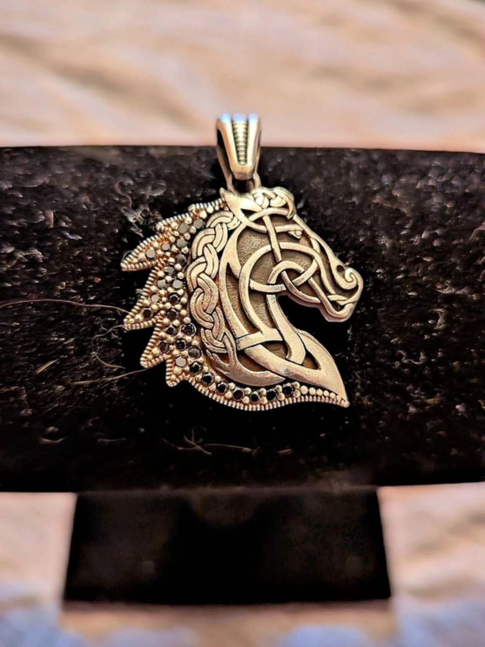 Silver Horse Head Pendant Necklace